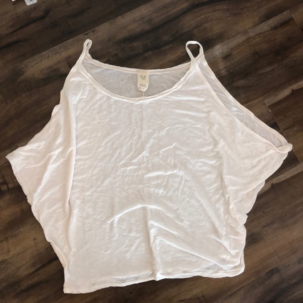 Lightweight see through cold tee